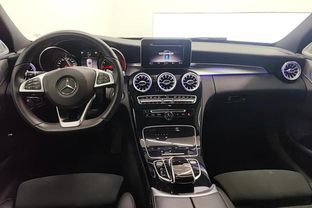 Mercedes Benz C-Class 2018 — фото 11