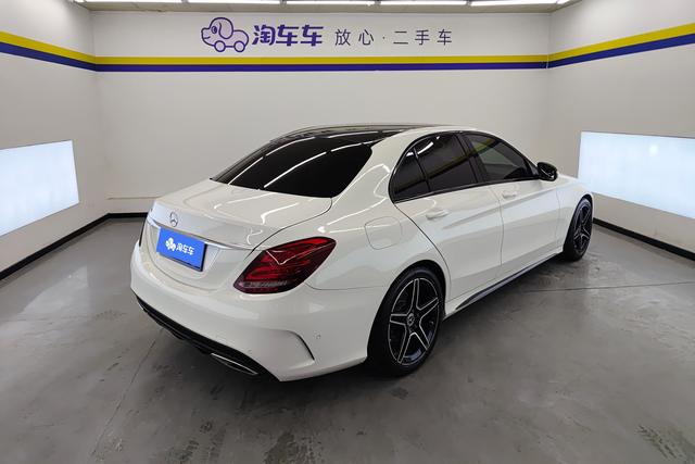 Mercedes Benz C-Class 2018 — фото 3