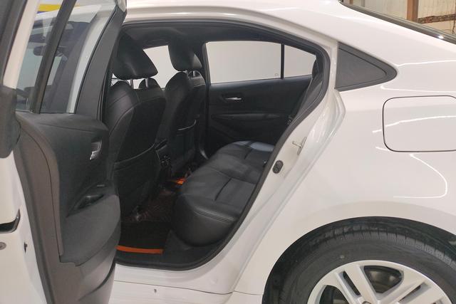 Toyota Lei Ling 2022 Белый из Китая