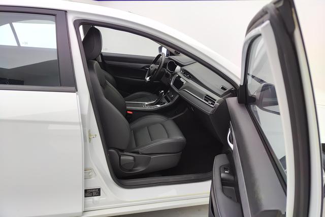 Geely Emgrand 2021 UP 1.5 L CVTLuxury — фото 11