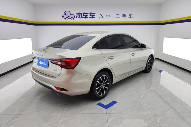Roewe i5 2020 — фото 4