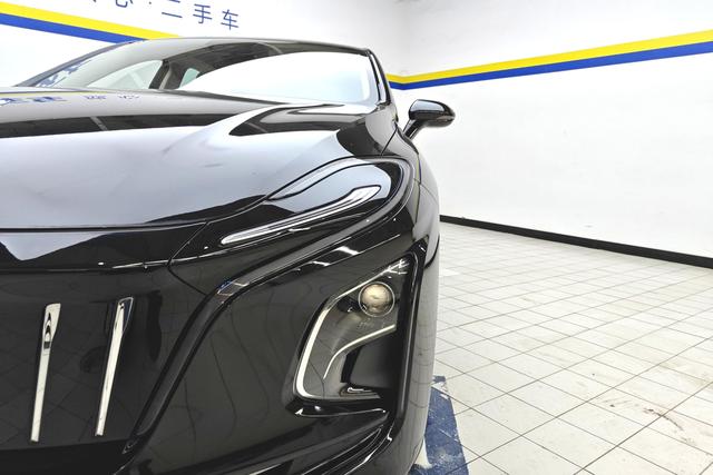 Red flag E-QM5 id 3784933 из Китая 8