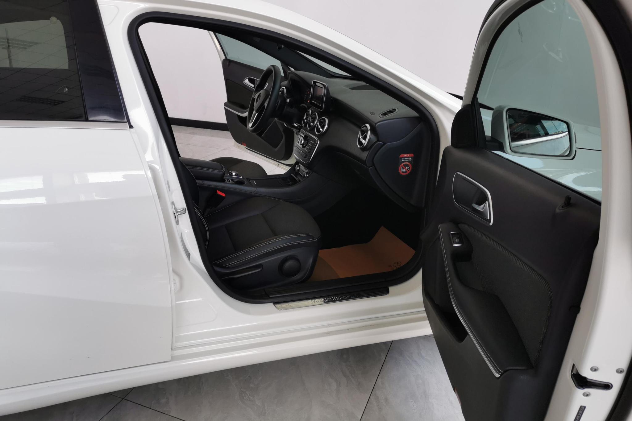 Mercedes-Benz A-Class A 2015 A 180