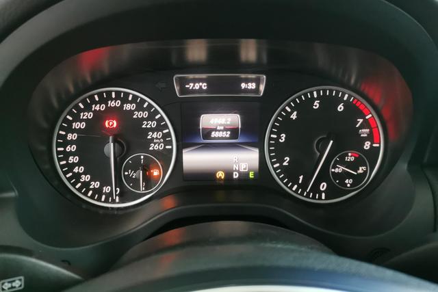 Mercedes-Benz A-Class 2015 A 180 Standard — фото 15