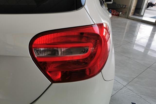 Mercedes-Benz A-Class 2015 A 180 Standard — фото 6