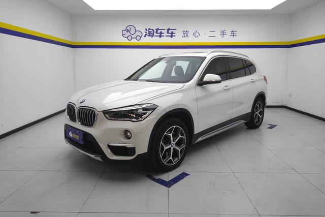 BMW X1 2019 — фото 1