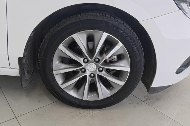 Buick GL6 2021 323 T Hybrid Luxury — фото 4