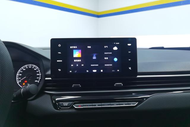 Geely Automobile Emgrand 2025 Белый из Китая, фото 4