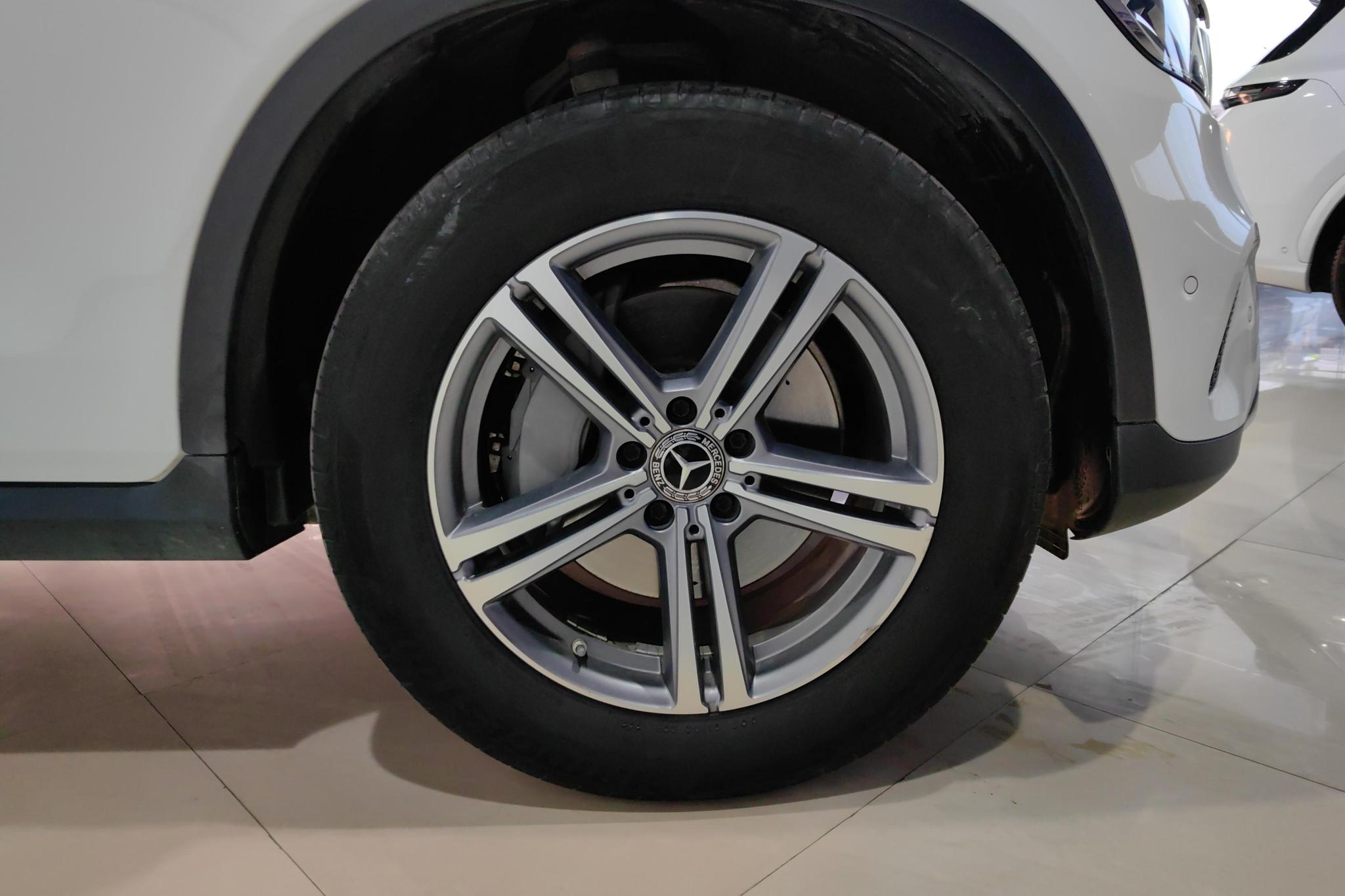 Mercedes-Benz GLC 2021 GLC 260 L 4MATIC