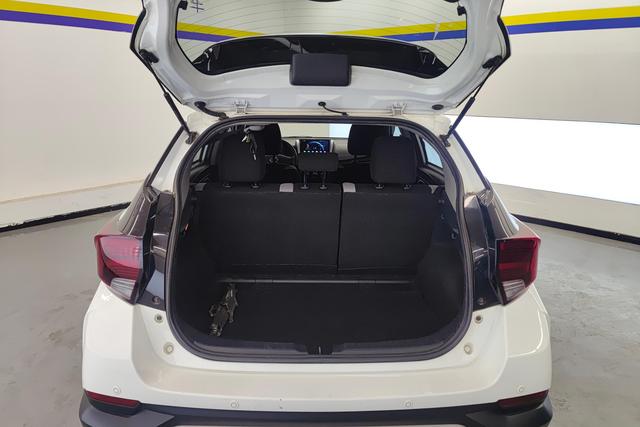 Toyota YARiS L 2020 — фото 17