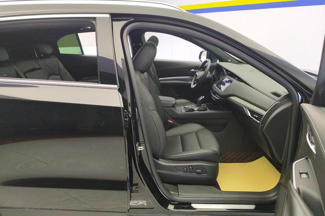 Cadillac XT4 id 3816745 из Китая 8