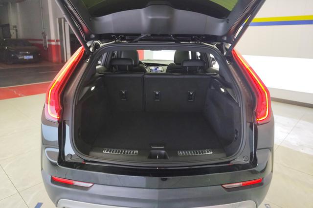 Cadillac XT4 id 3816745 из Китая 16