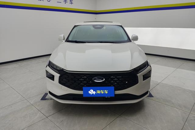 Ford Mondeo 2025 Eco Boost 245 Luxury — фото 2