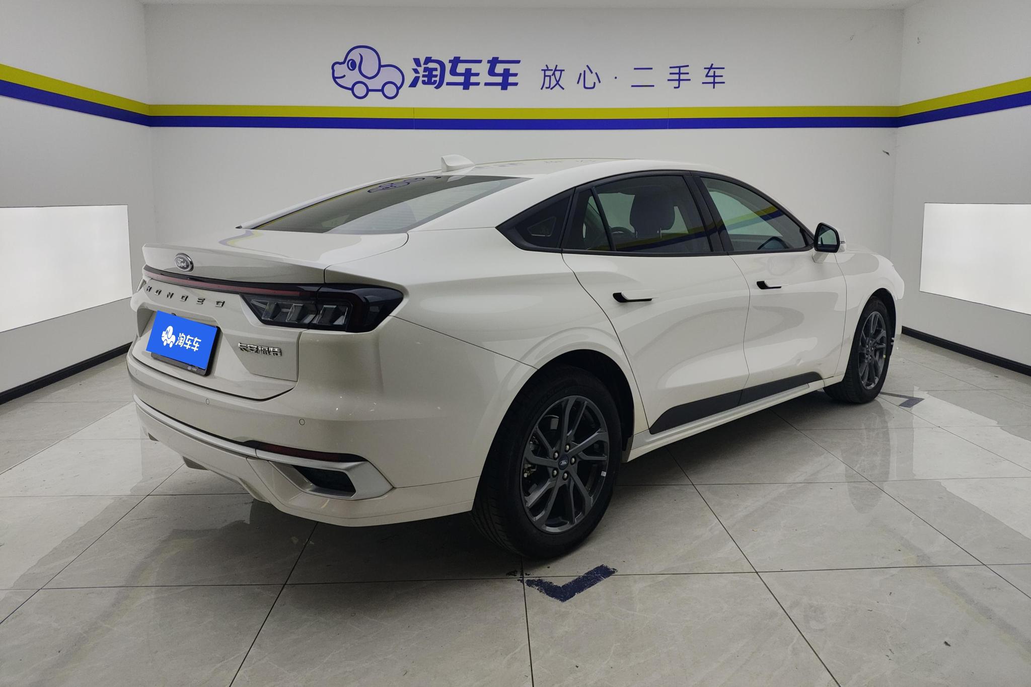 Ford Mondeo 2025 EcoBoost 245 Luxury