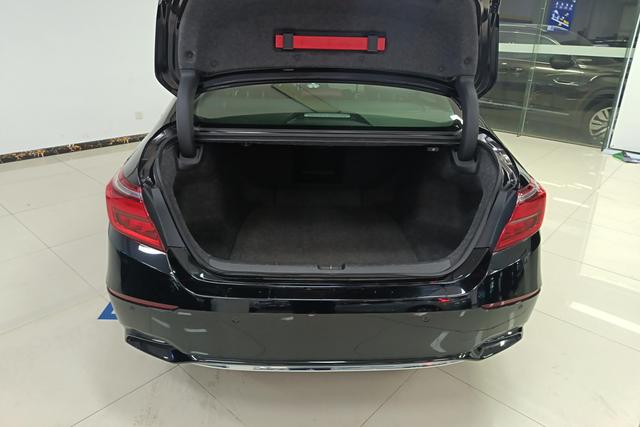 Honda Inspire 2022 ·Hybrid 2.0 L — фото 17