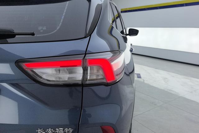 Ford "锐际" 可 以 翻 译 为 "Sharp Edge" 2024 — фото 6