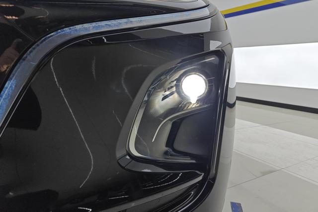 Red flag E-QM5 id 3784320 из Китая 7