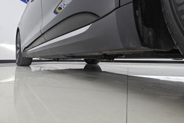 Red flag E-QM5 id 3784322 из Китая 11