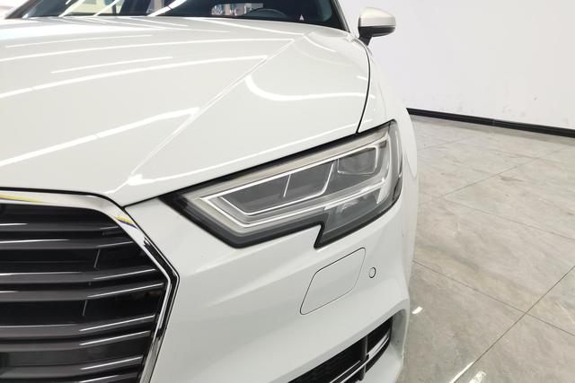 Audi A3 2018 — фото 4