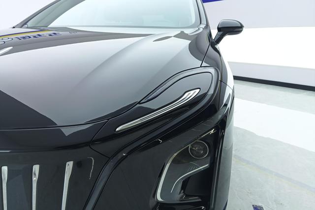 Red flag E-QM5 id 3785666 из Китая 10