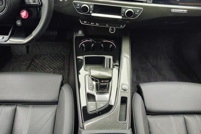 Audi A4L id 3837370 из Китая 12