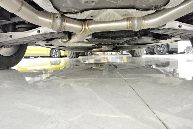 Audi A4L id 3837370 из Китая 14