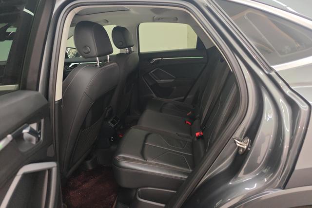 Audi Q3 Sportback id 3824767 из Китая 10