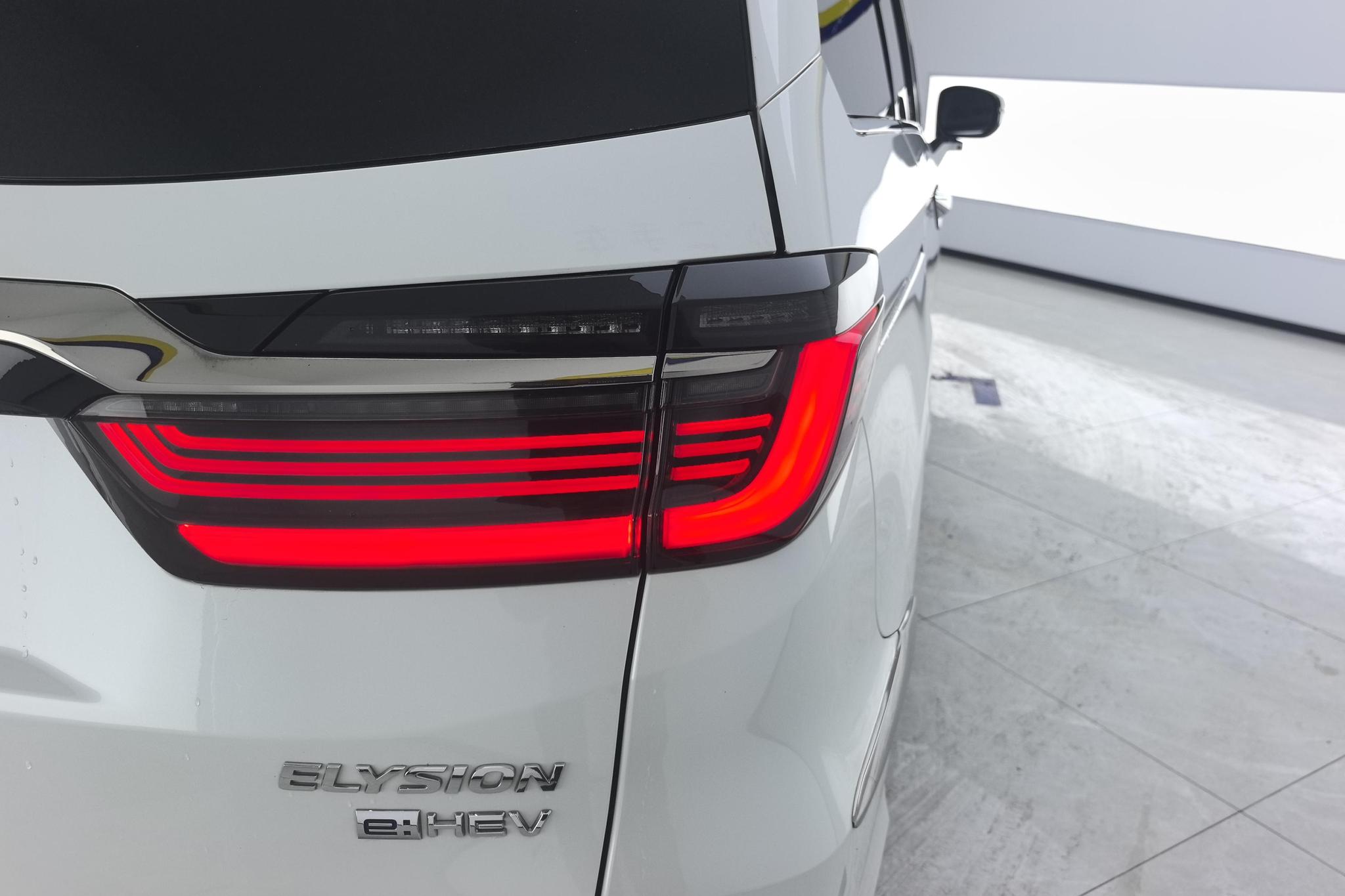 Honda Elysion 2022 2.0L Luxury