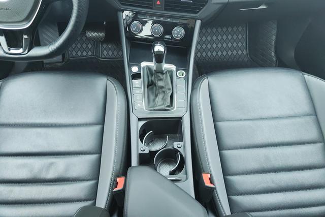 Volkswagen Sagitar 2022 Белый из Китая, фото 2