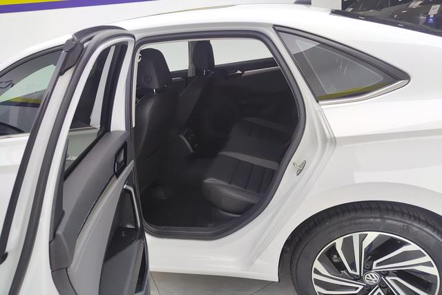 Volkswagen Sagitar id 3849879 из Китая 10