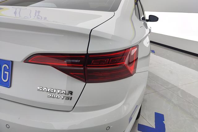 Volkswagen Sagitar id 3849879 из Китая 11