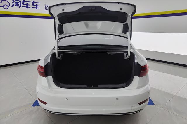 Volkswagen Sagitar id 3849879 из Китая 17