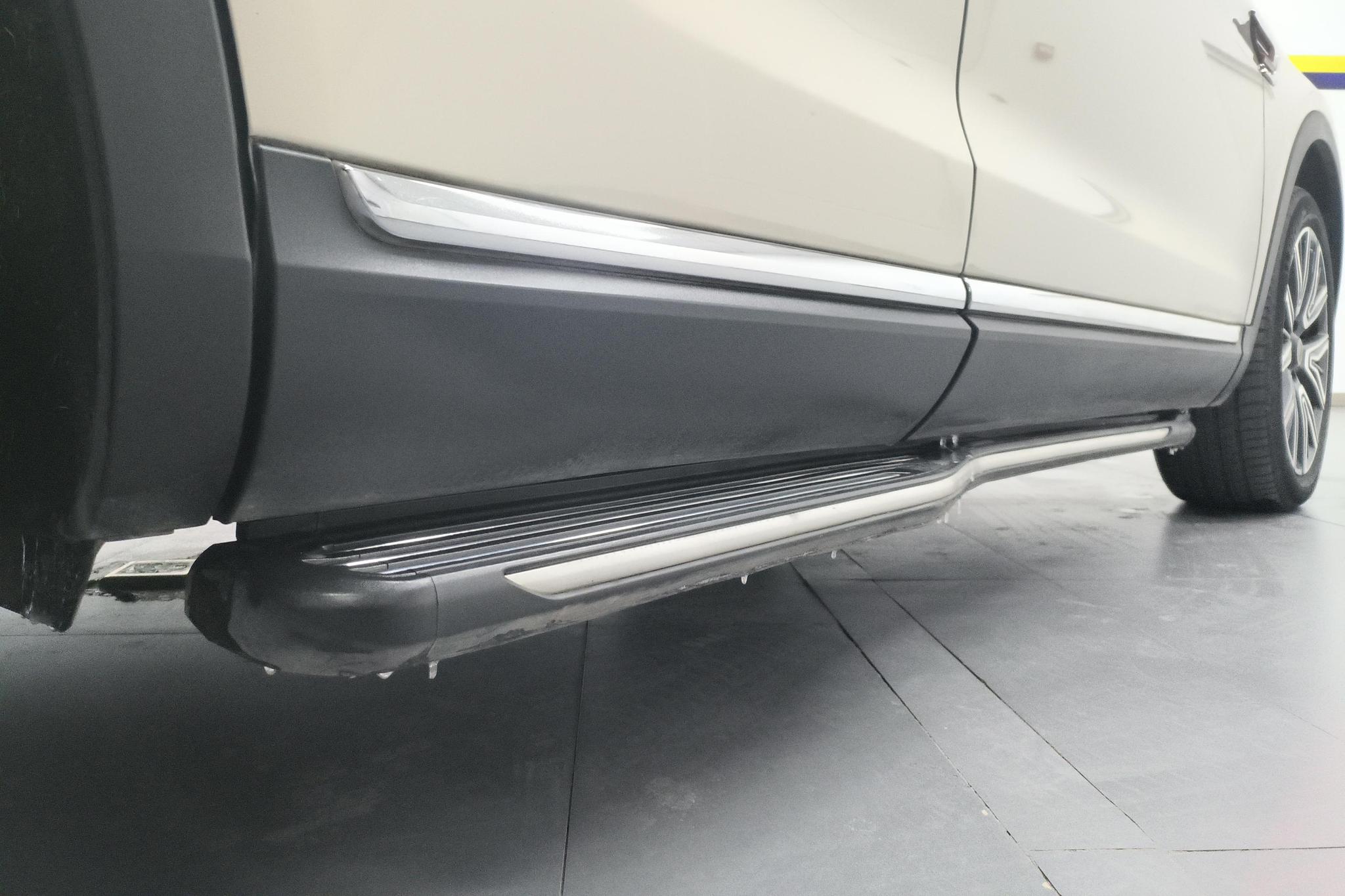 Hongqi HS5 2022 2.0T