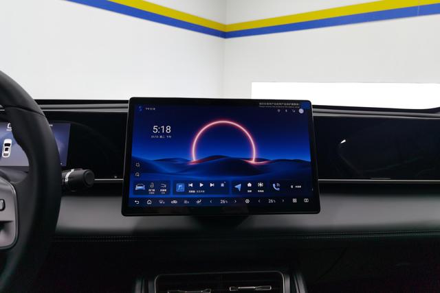 BYD Qin L DM 2025 Белый из Китая