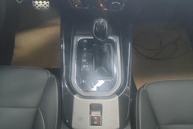 Dongfeng S560 2019 1.8 L CVTElite 7 VI — фото 13