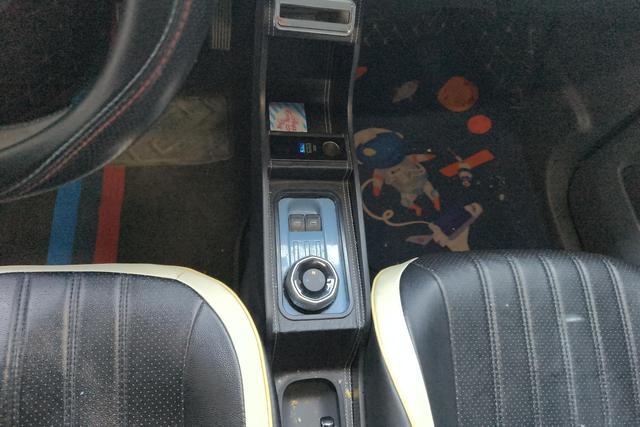 Geely Galaxy panda id 3781861 из Китая 17