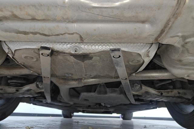 Audi A6L id 3784713 из Китая 15