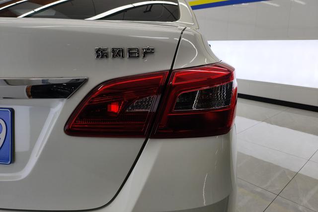 Nissan Sylphy 2022 1.6 XL CVT — фото 6