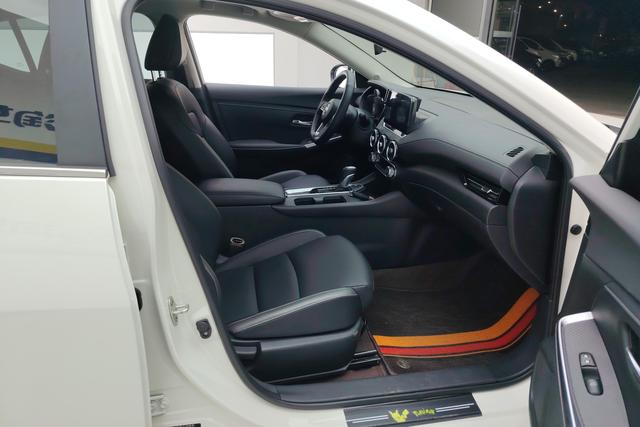 Nissan Sylphy 2022 1.6 L XL CVT — фото 15