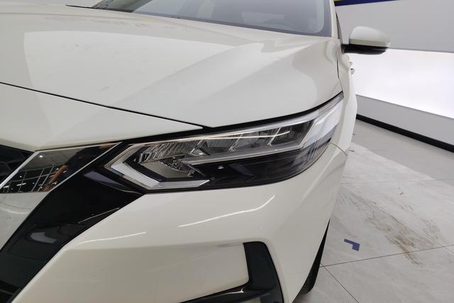 Nissan Sylphy 2022 1.6 L XL CVT — фото 4