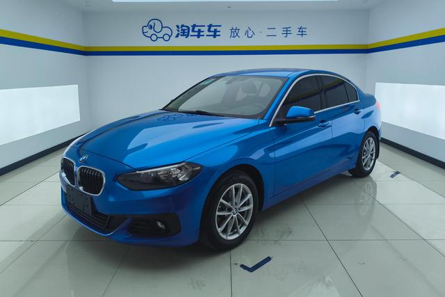 BMW 1 Series 2018 — фото 1