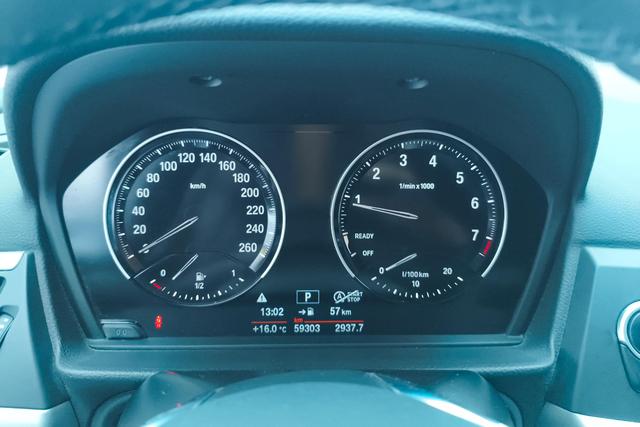 BMW 1 Series 2018 — фото 14