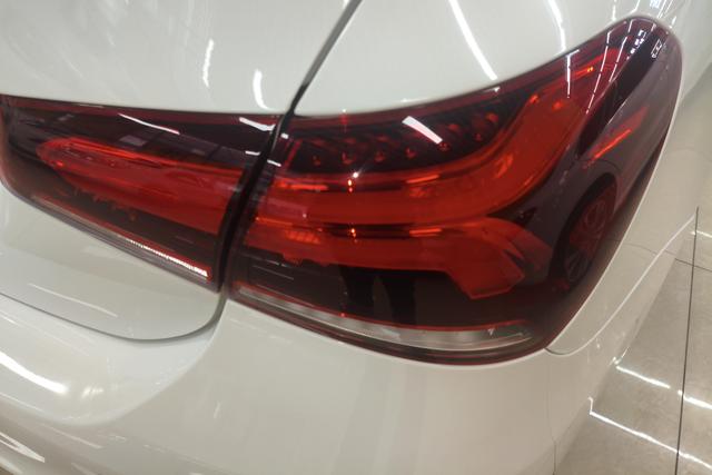 Mercedes-Benz Class A 2022 Белый из Китая, фото 3