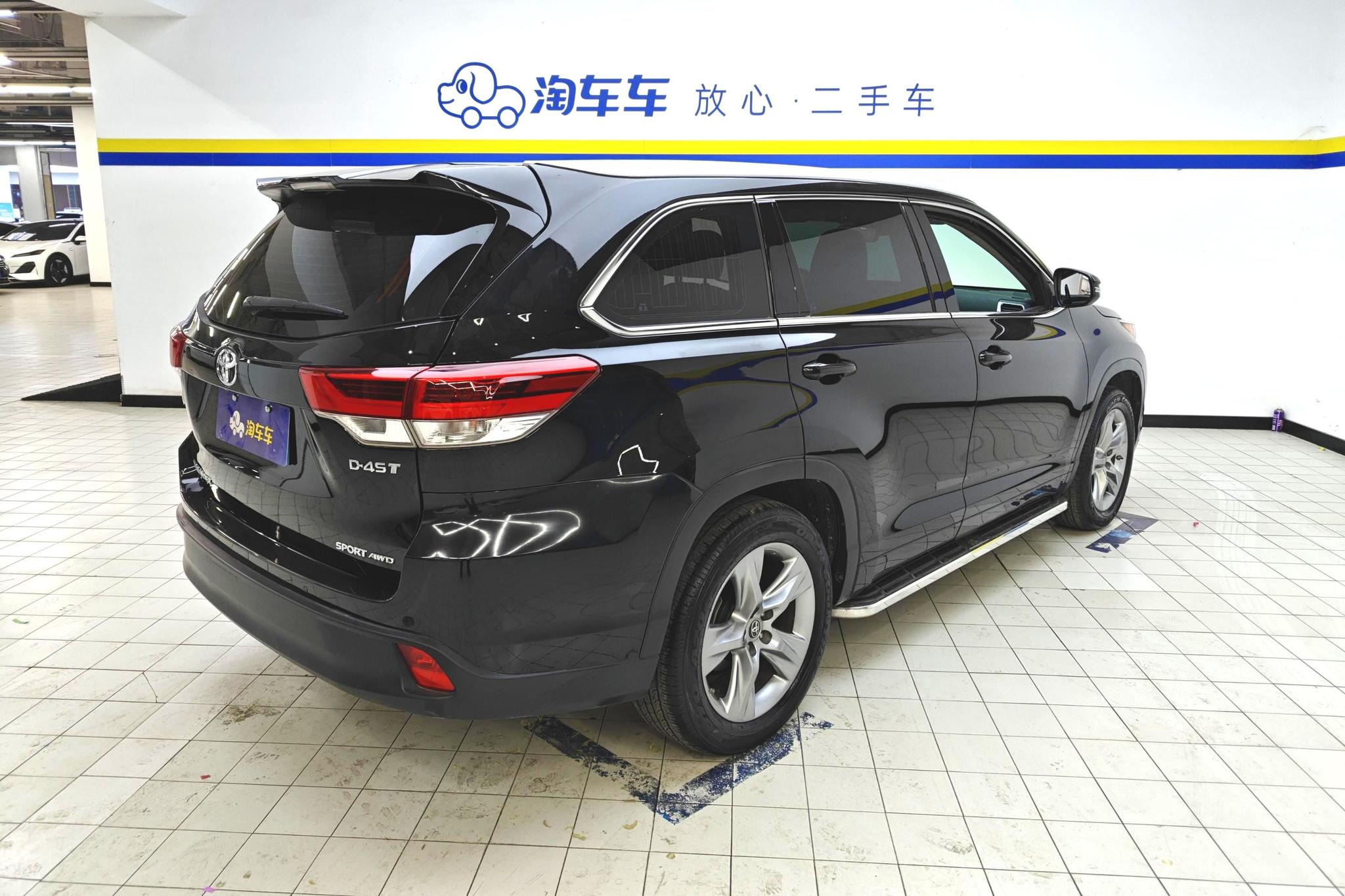 Toyota Highlander 2021 2.0T Luxury 7 мест