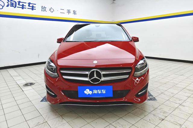 Mercedes-Benz B-Class 2018 B 200 — фото 2