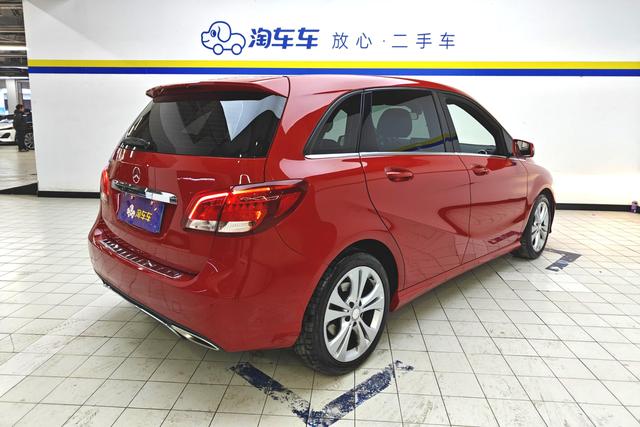 Mercedes-Benz B-Class 2018 B 200 — фото 3