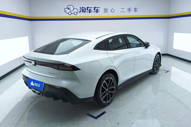 Chang'an UNI-V Smart iDD id 3785827 из Китая 12