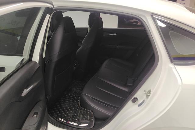 Chang'an Yidong 2025 Белый из Китая, фото 3