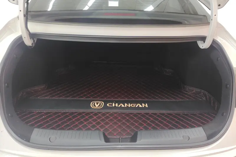 Changan Eado — фото 11