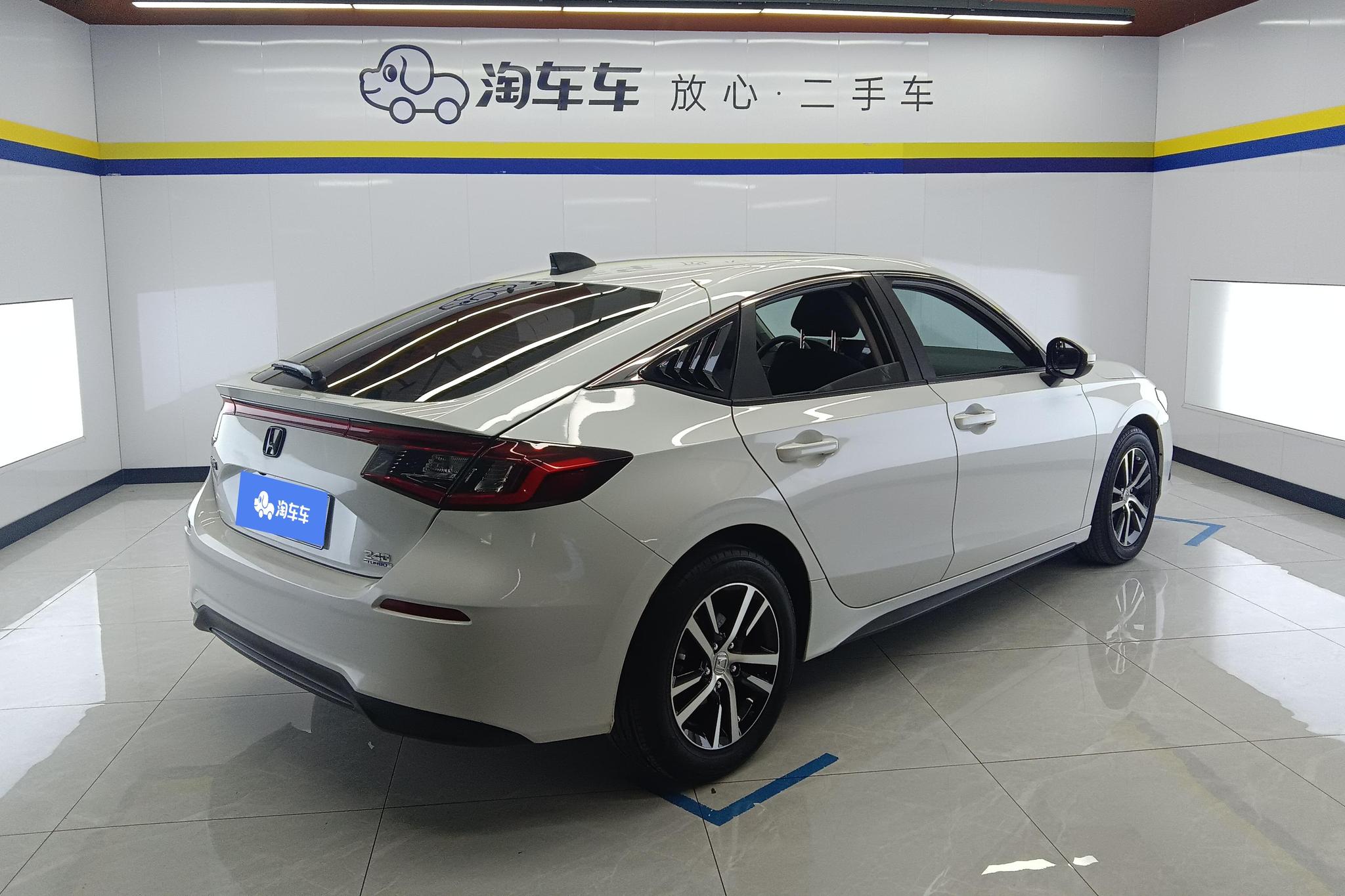 Honda Civic 2023 HATCHBACK 240TURBO CVT